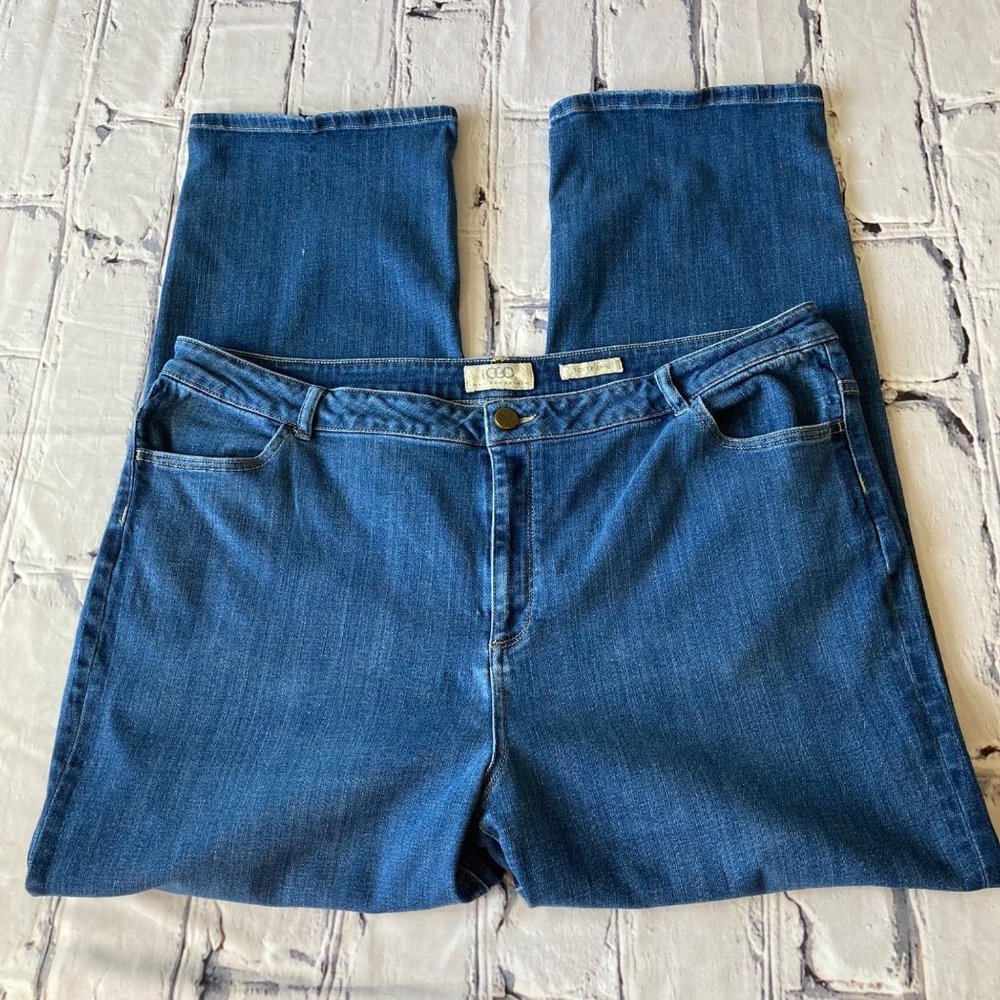 LOGO by Lori Goldstein Plus Size Boyfriend Straight Legged Jeans - Size 20W